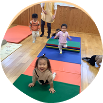 写真：０～２歳児の運動会のプログラム。